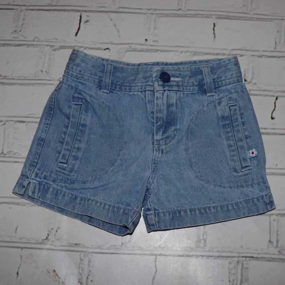 👖 SONOMA JEANS · Light Blue Denim Shorts · Size 5 (Kids)